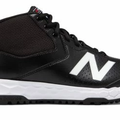 **NEW Style** New Balance Mid Top Field Shoe